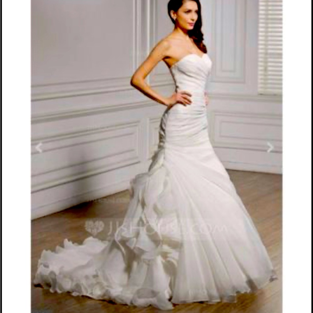 Mermaid Trumpet Sweetheart Strapless wedding gown